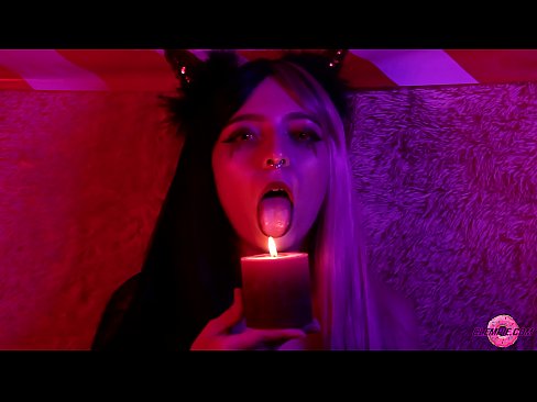 ❤️ Strastveno pušenje od seksi sukubusa s ispunjenim ustima ☑ Porno kod nas ☑
